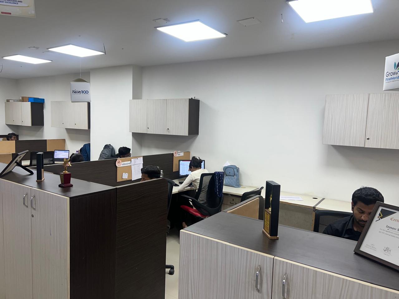 2420 Sq. Ft. Commercial Office for Rent in 100 Feet Road Ahmedabad - Media 6