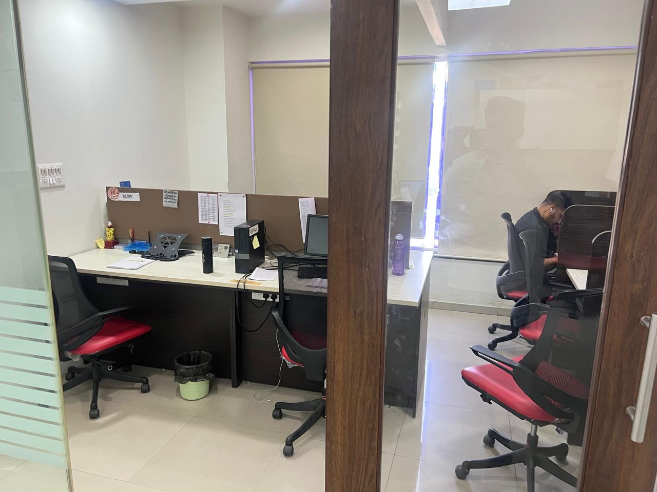 2420 Sq. Ft. Commercial Office for Rent in 100 Feet Road Ahmedabad - Media 7