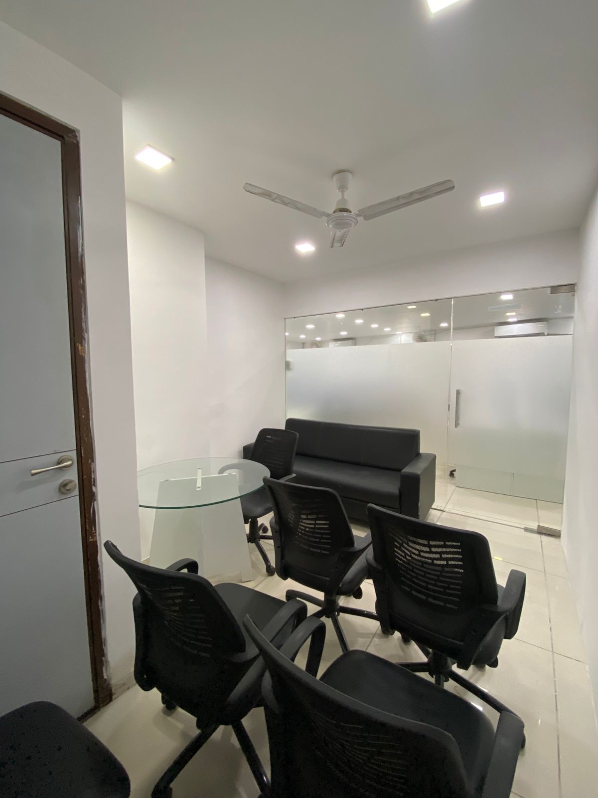 5005 Sq. Ft. Commercial Office for Rent in Ashram Road Ahmedabad - Media 15