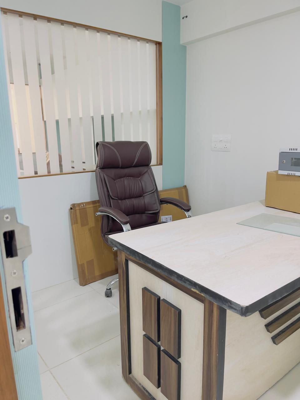 981 Sq. Ft. Commercial Office for Rent in Gota Ahmedabad - Media 6