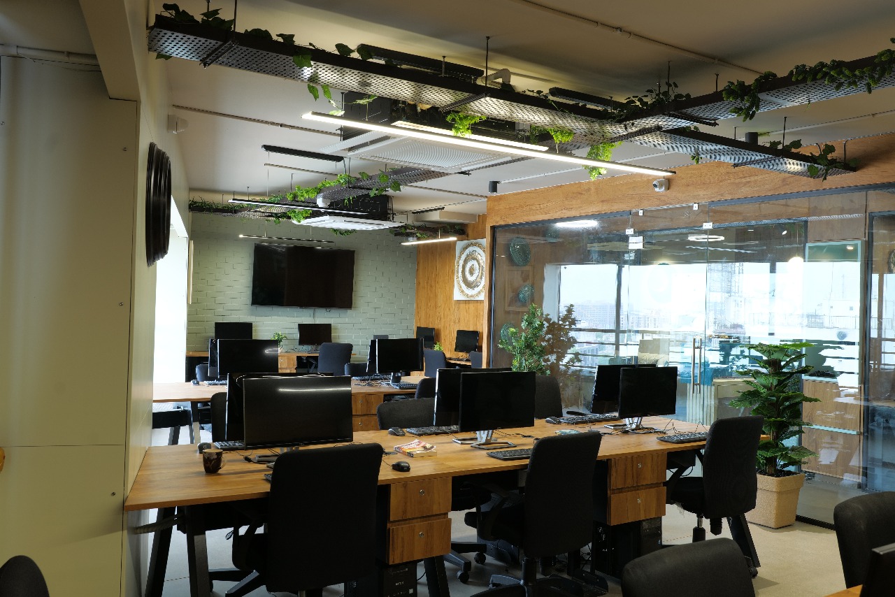 5923 Sq. Ft. Commercial Office for Rent in Ashram Road Ahmedabad - Media 2
