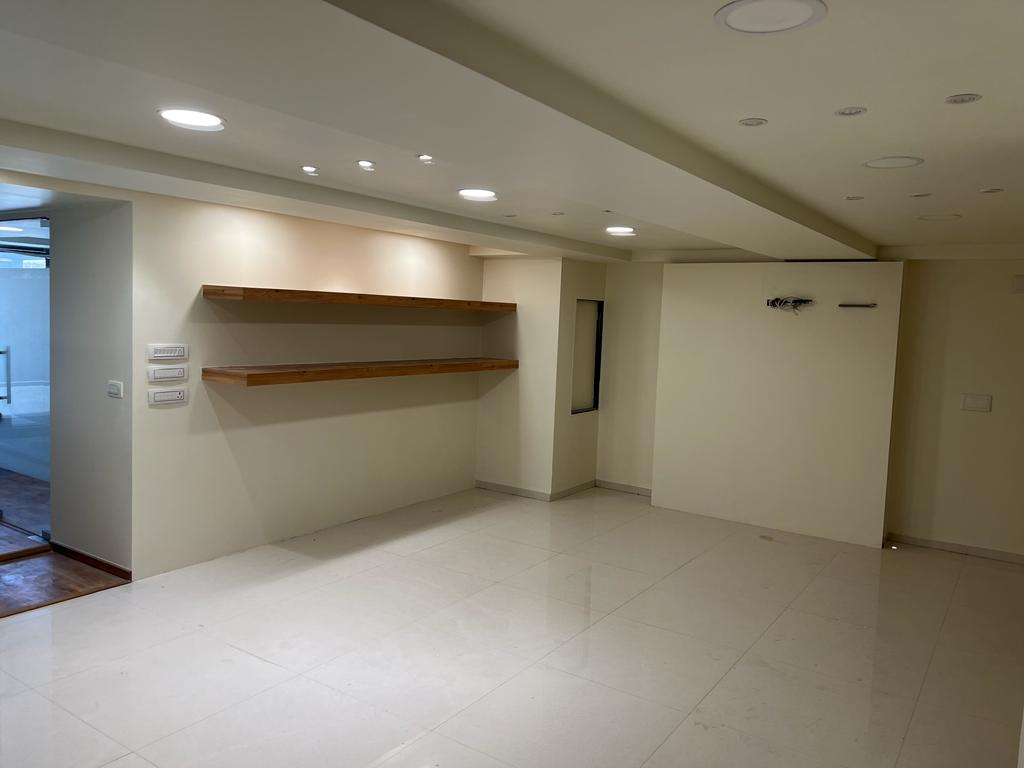 Office 3000 Sq. Ft. Commercial Office for Rent in Thaltej Ahmedabad - Media 13