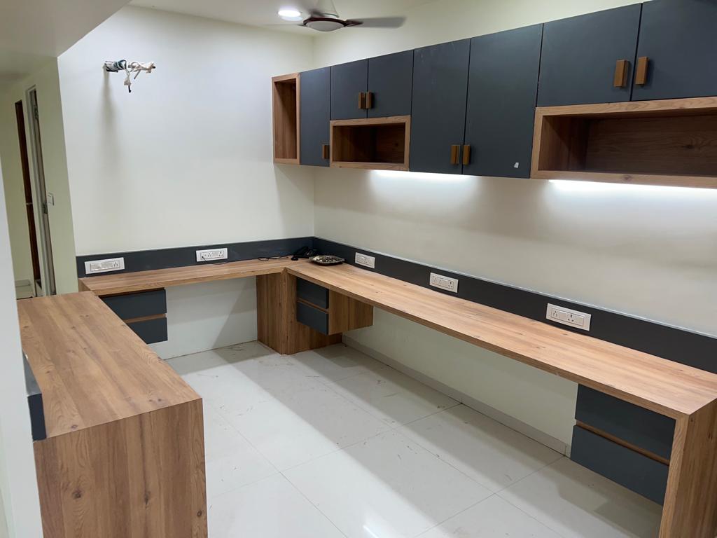 Office 3000 Sq. Ft. Commercial Office for Rent in Thaltej Ahmedabad - Media 15