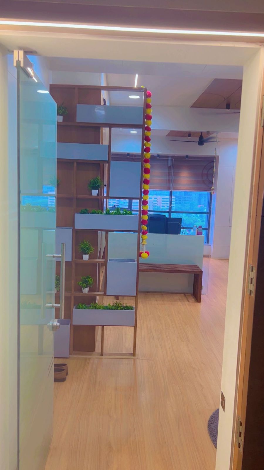 Office 565 Sq. Ft. Commercial Office for Rent in Makarba Ahmedabad - Media 2