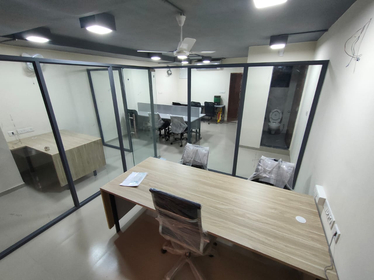 717 Sq. Ft. Commercial Office for Rent in Iscon Ambli Road Ahmedabad - Media 9