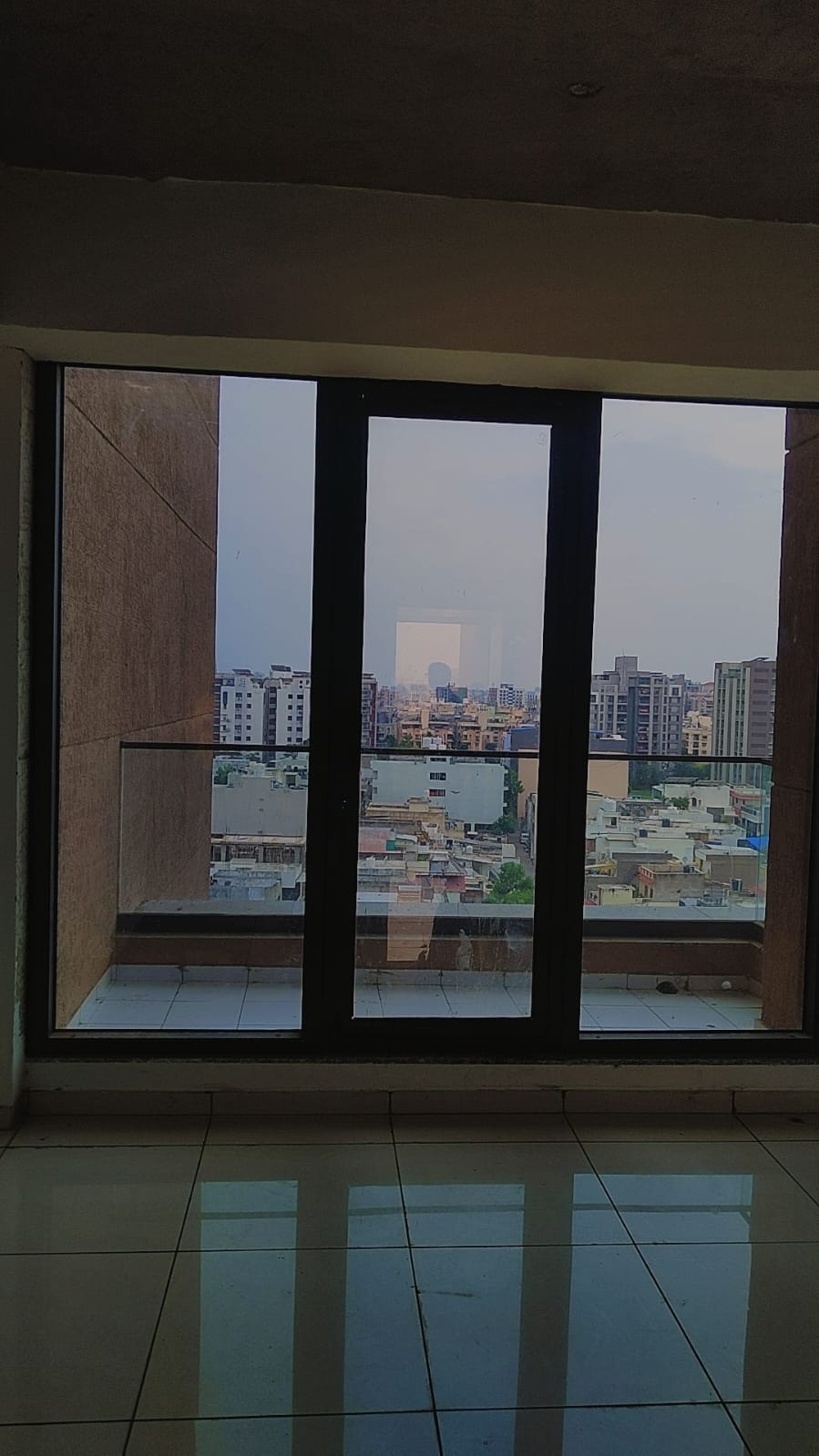 702 Sq. Ft. Commercial Office for Rent in Jodhpur Ahmedabad