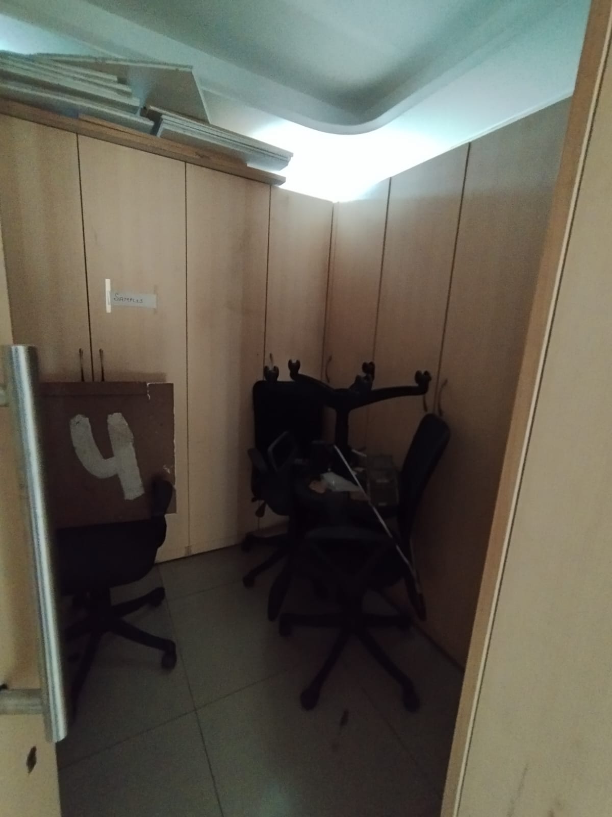Office 1770 Sq. Ft. Commercial Office for Rent in Sg Highway Ahmedabad - Media 5