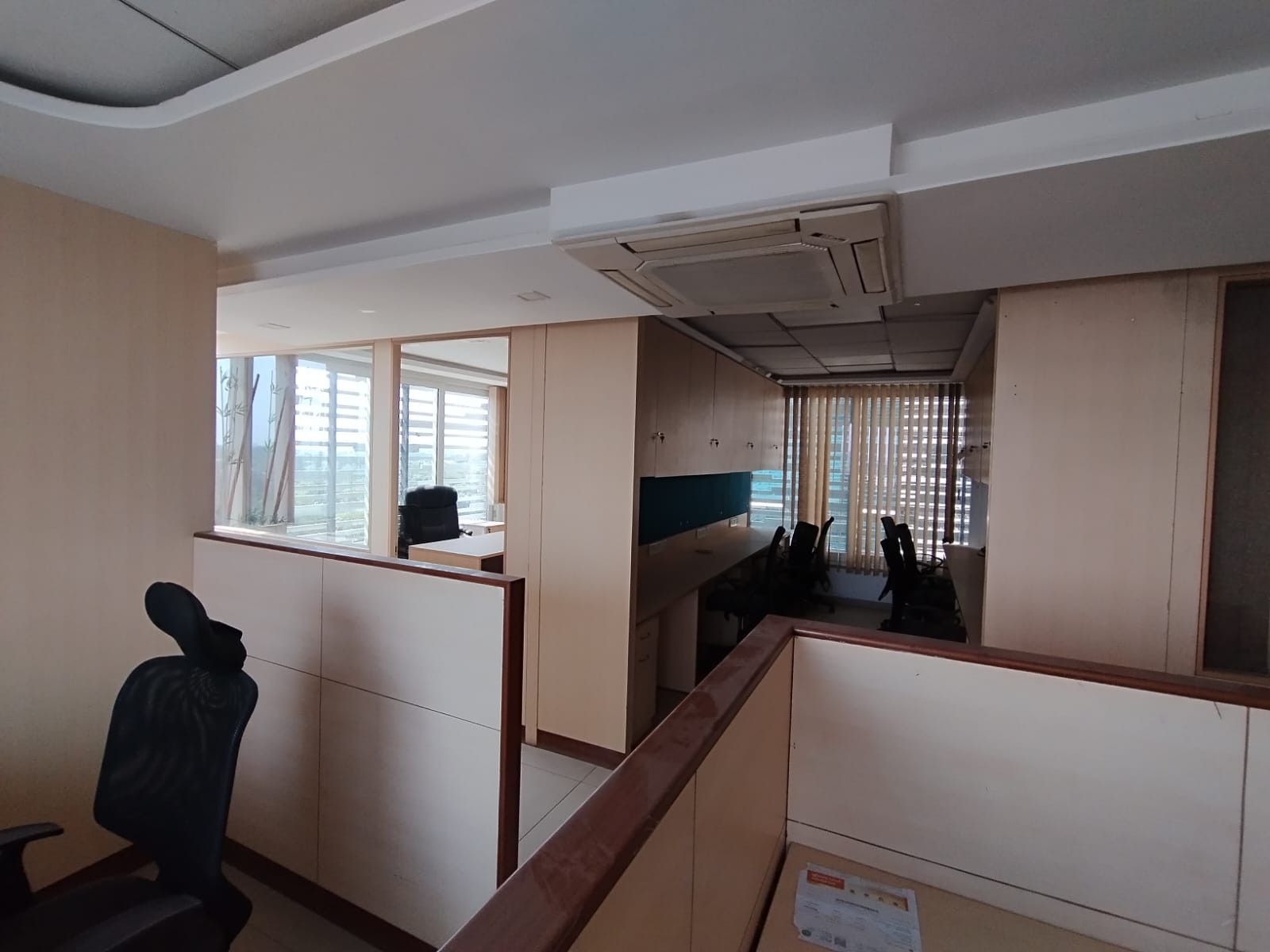Office 1770 Sq. Ft. Commercial Office for Rent in Sg Highway Ahmedabad - Media 9