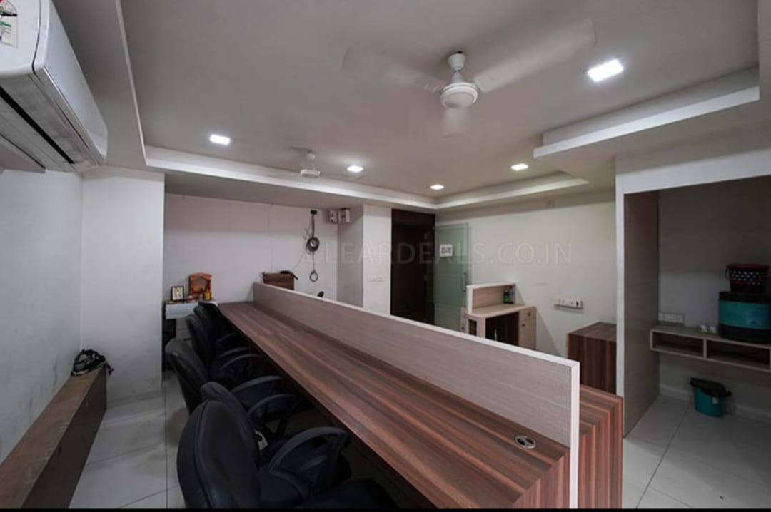 736 Sq. Ft. Commercial Office for Rent in Sg Highway Ahmedabad - Media 2