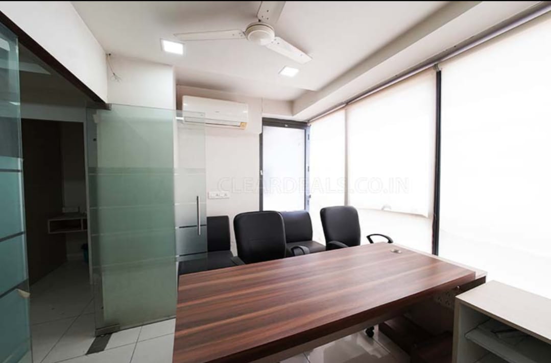 736 Sq. Ft. Commercial Office for Rent in Sg Highway Ahmedabad - Media 6