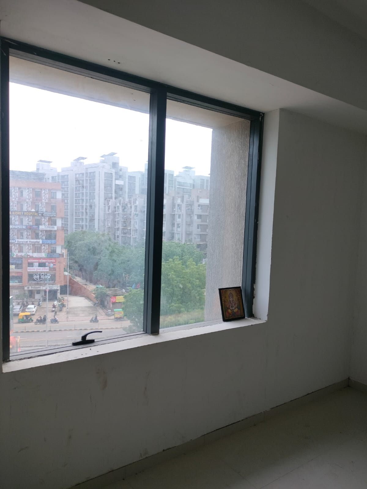 1000 Sq. Ft. Commercial Office for Rent in Sola Ahmedabad - Media 5