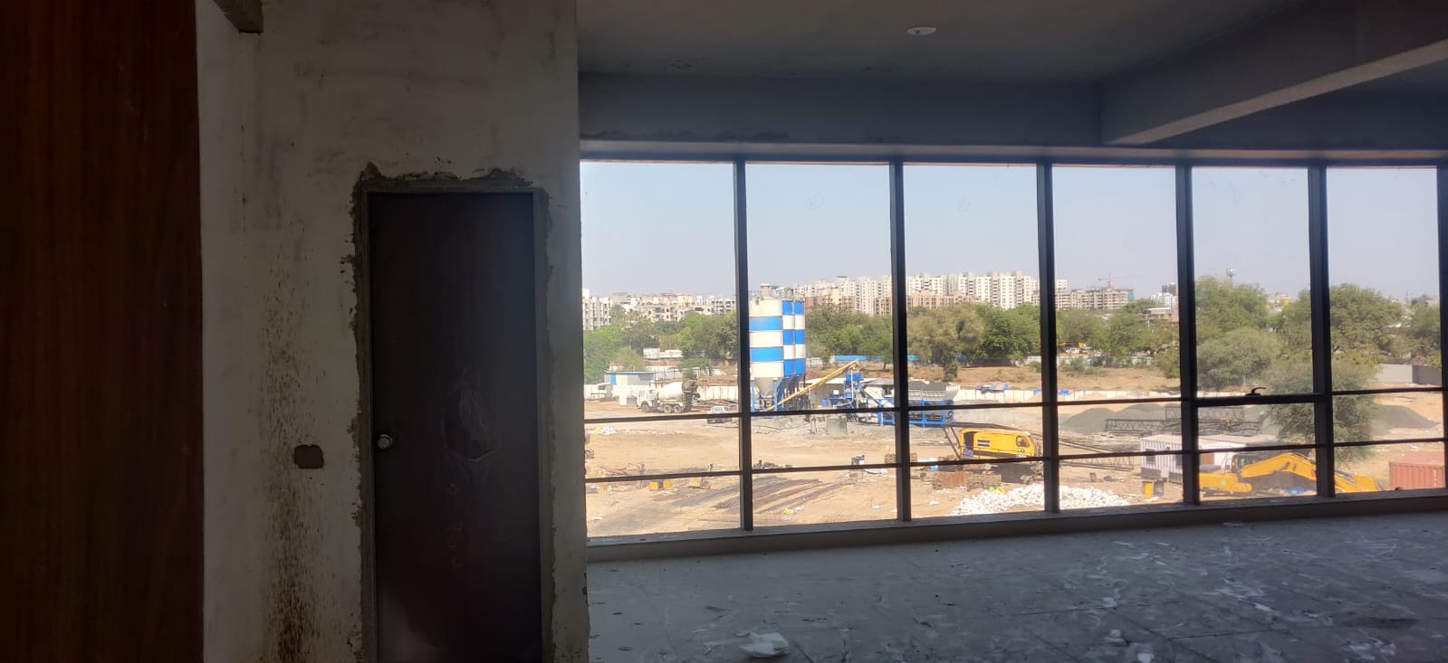 1580 Sq. Ft. Commercial Office for Rent in Sola Ahmedabad - Media 2