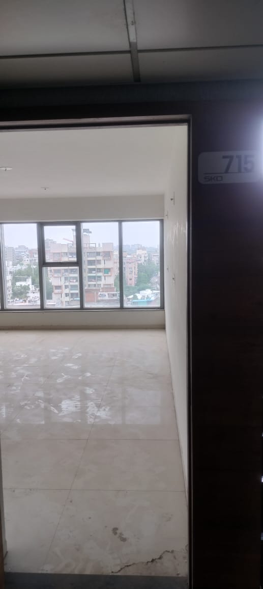 1020 Sq. Ft. Commercial Office for Rent in Naranpura Ahmedabad - Media 3