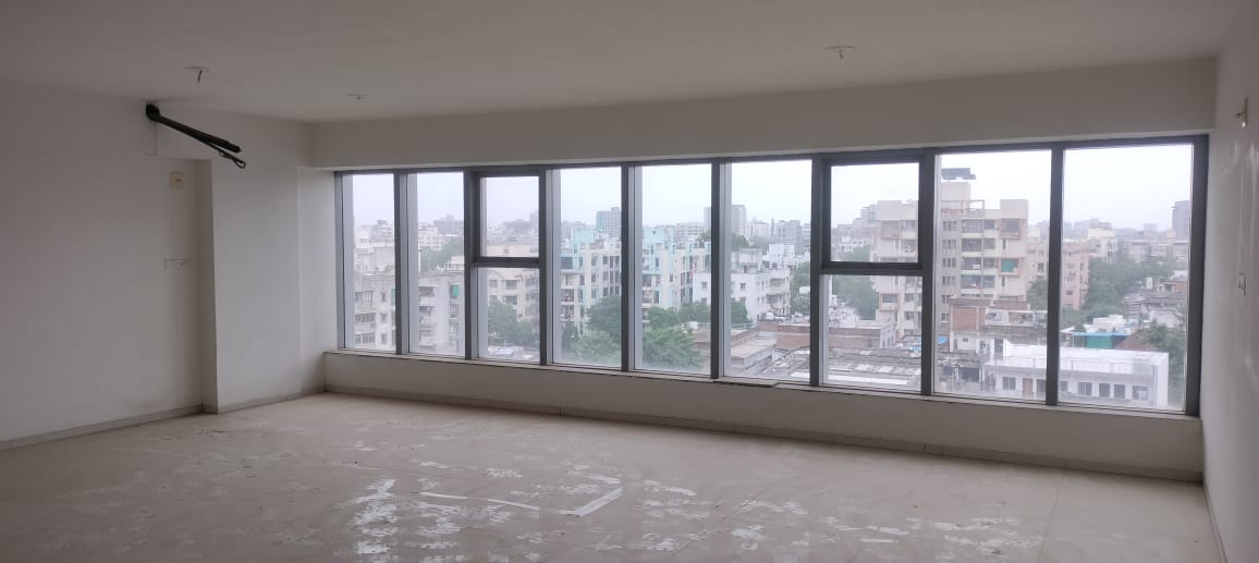 1020 Sq. Ft. Commercial Office for Rent in Naranpura Ahmedabad - Media 2