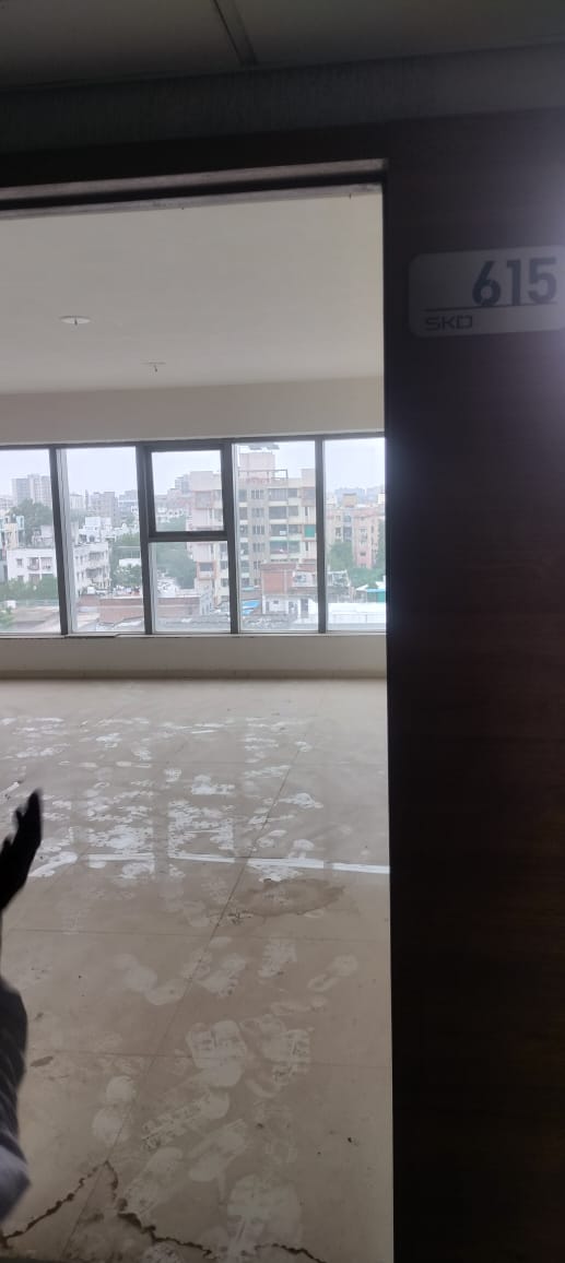 1020 Sq. Ft. Commercial Office for Rent in Naranpura Ahmedabad - Media 7