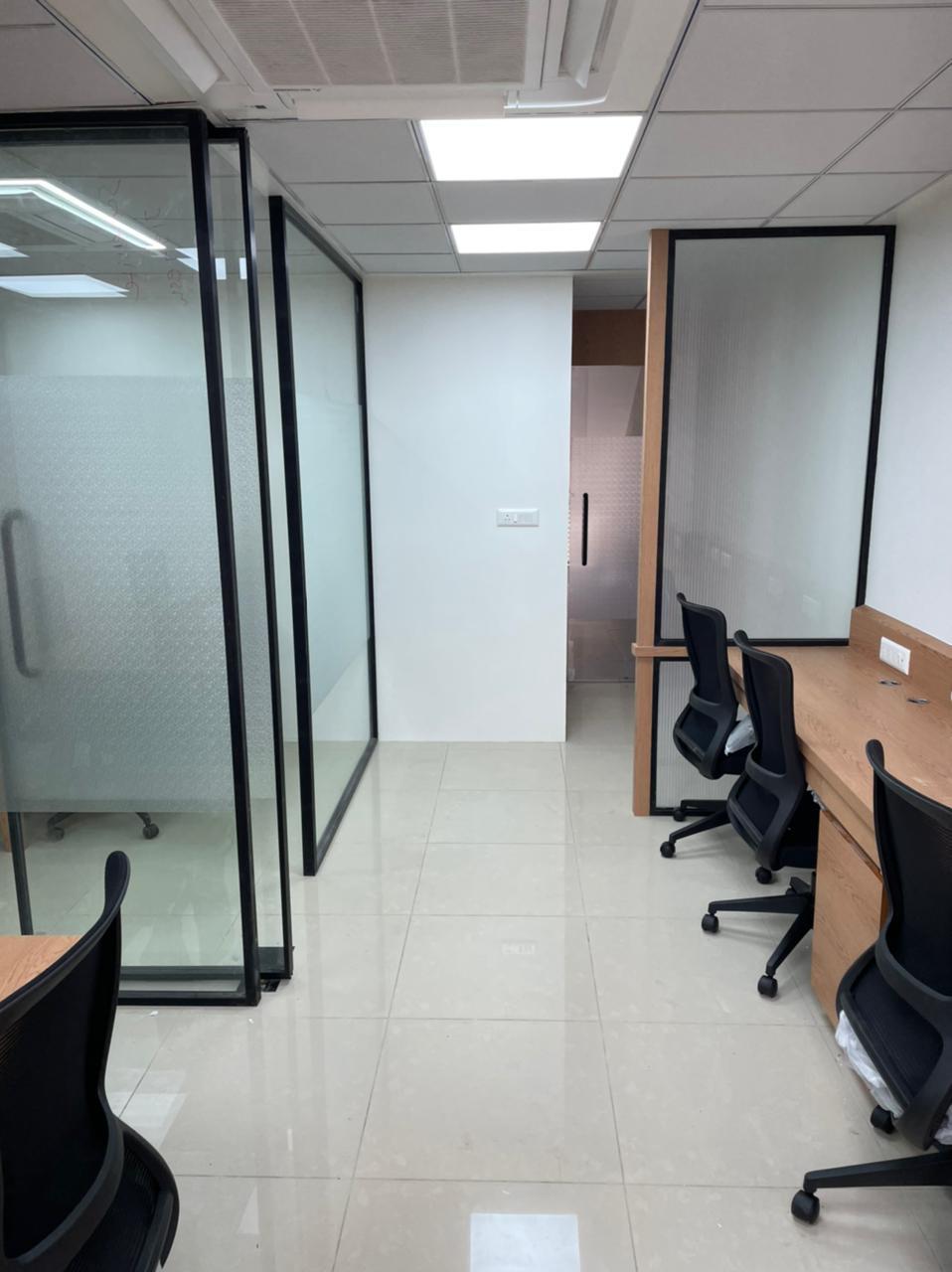 Office 629 Sq. Ft. Commercial Office for Rent in Prahladnagar Ahmedabad - Media 5