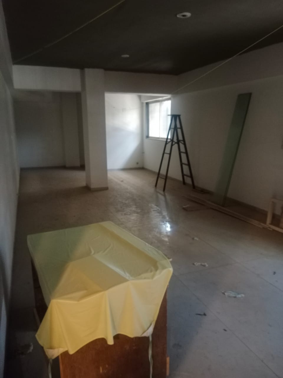 960 Sq. Ft. Commercial Office for Rent in Gota Ahmedabad