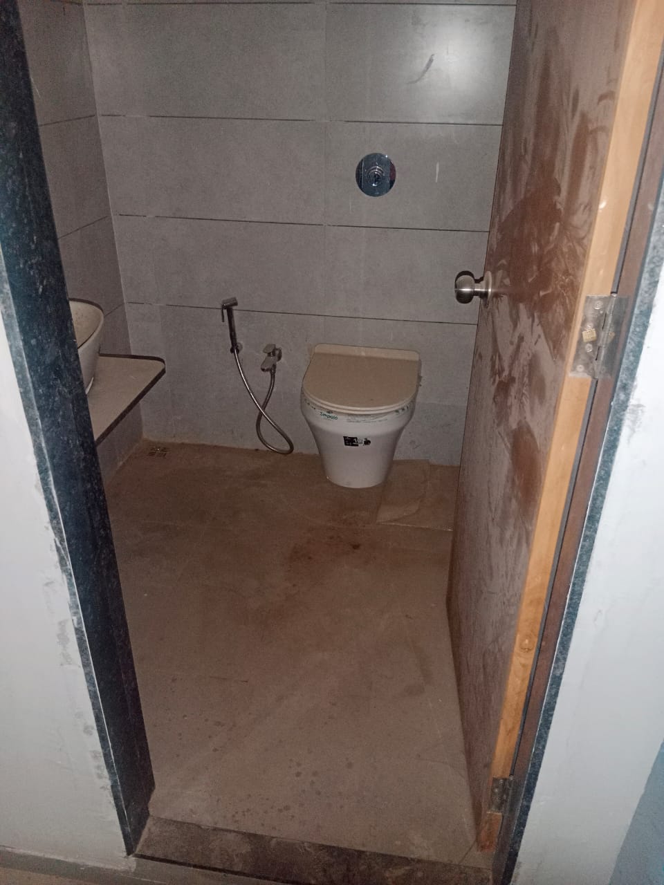 960 Sq. Ft. Commercial Office for Rent in Gota Ahmedabad - Media 3