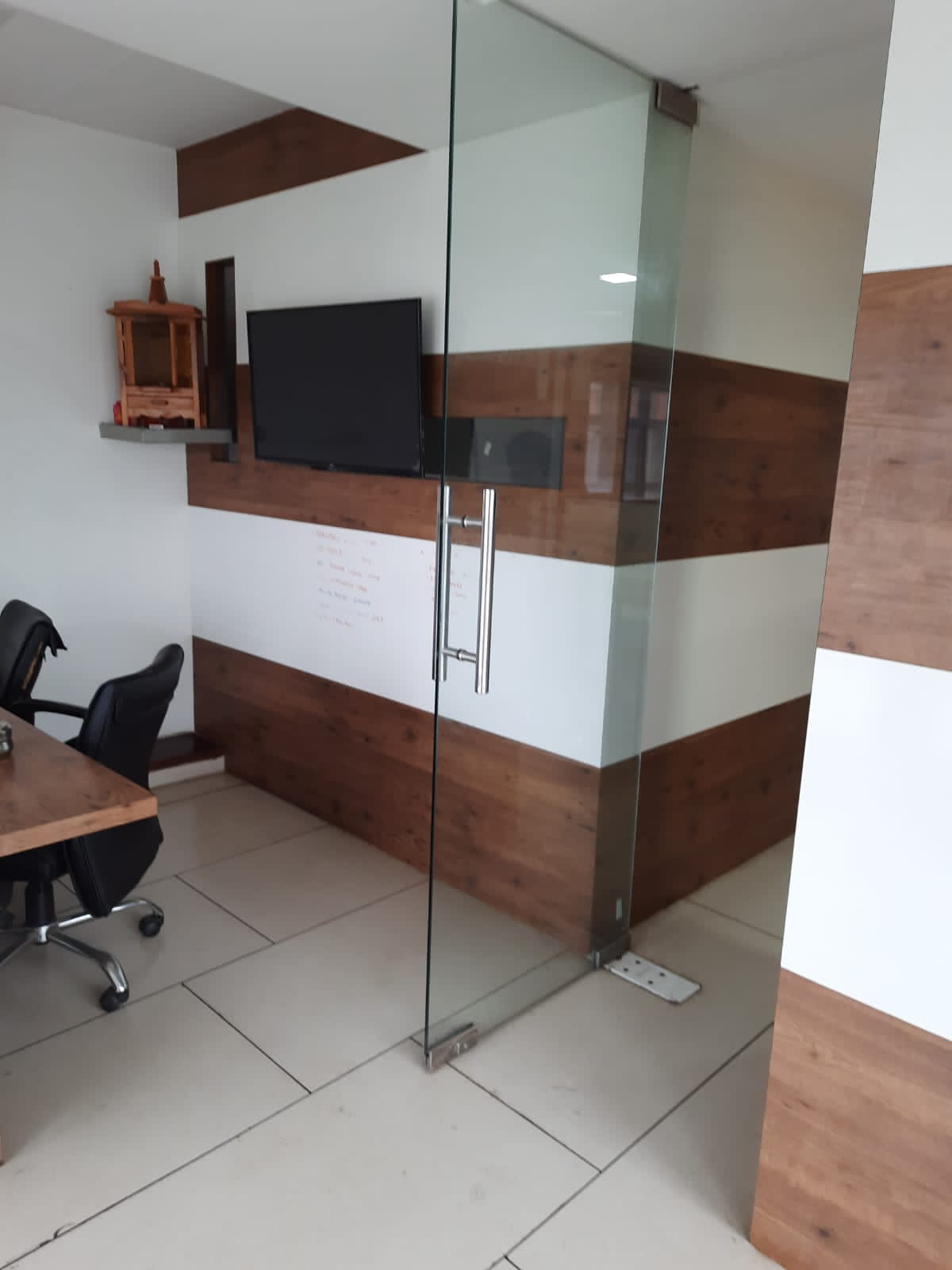 716 Sq. Ft. Commercial Office for Rent in Prahladnagar Ahmedabad