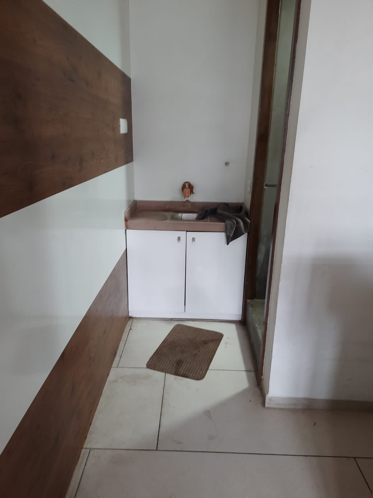 716 Sq. Ft. Commercial Office for Rent in Prahladnagar Ahmedabad - Media 2