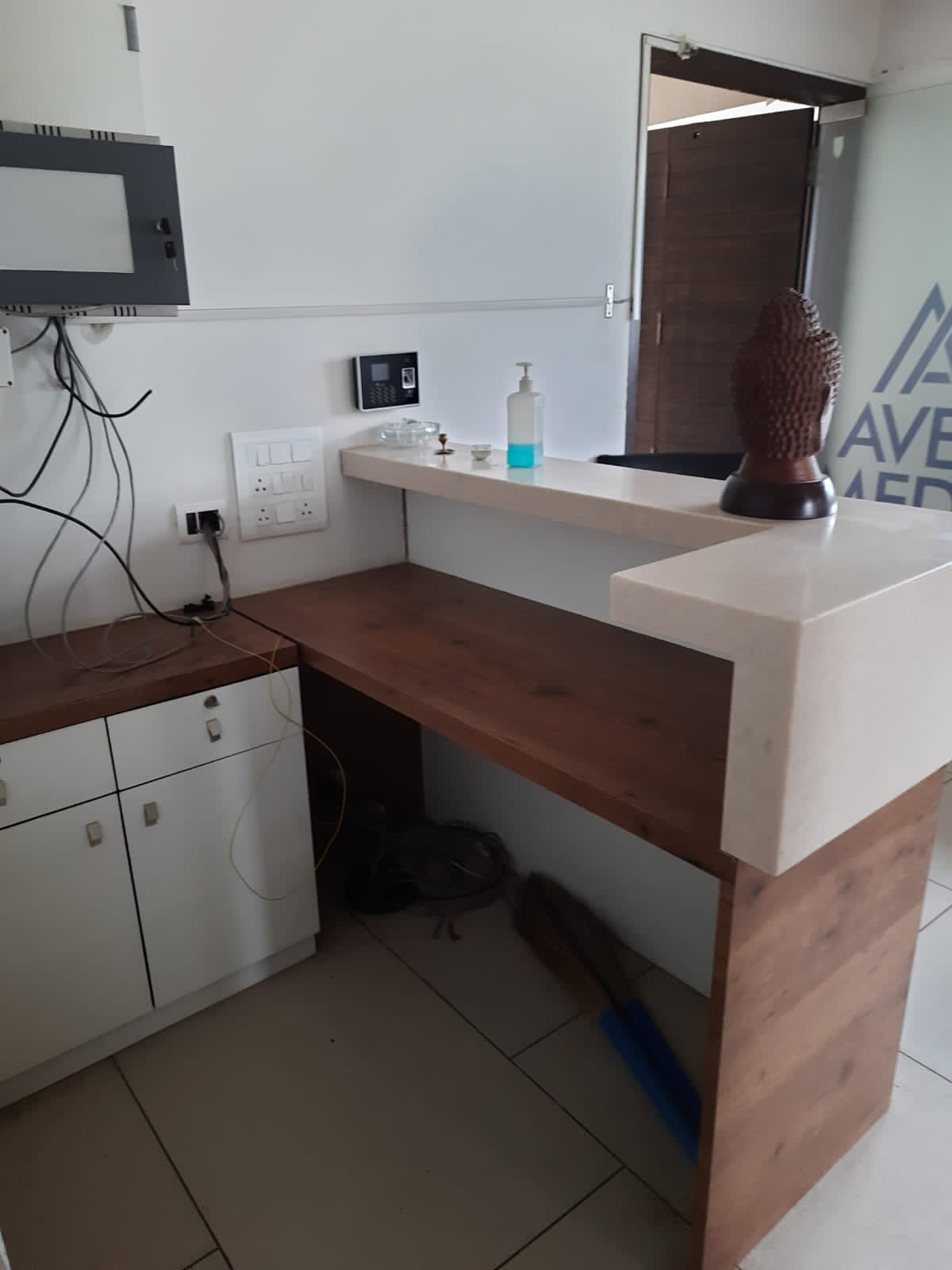716 Sq. Ft. Commercial Office for Rent in Prahladnagar Ahmedabad - Media 3