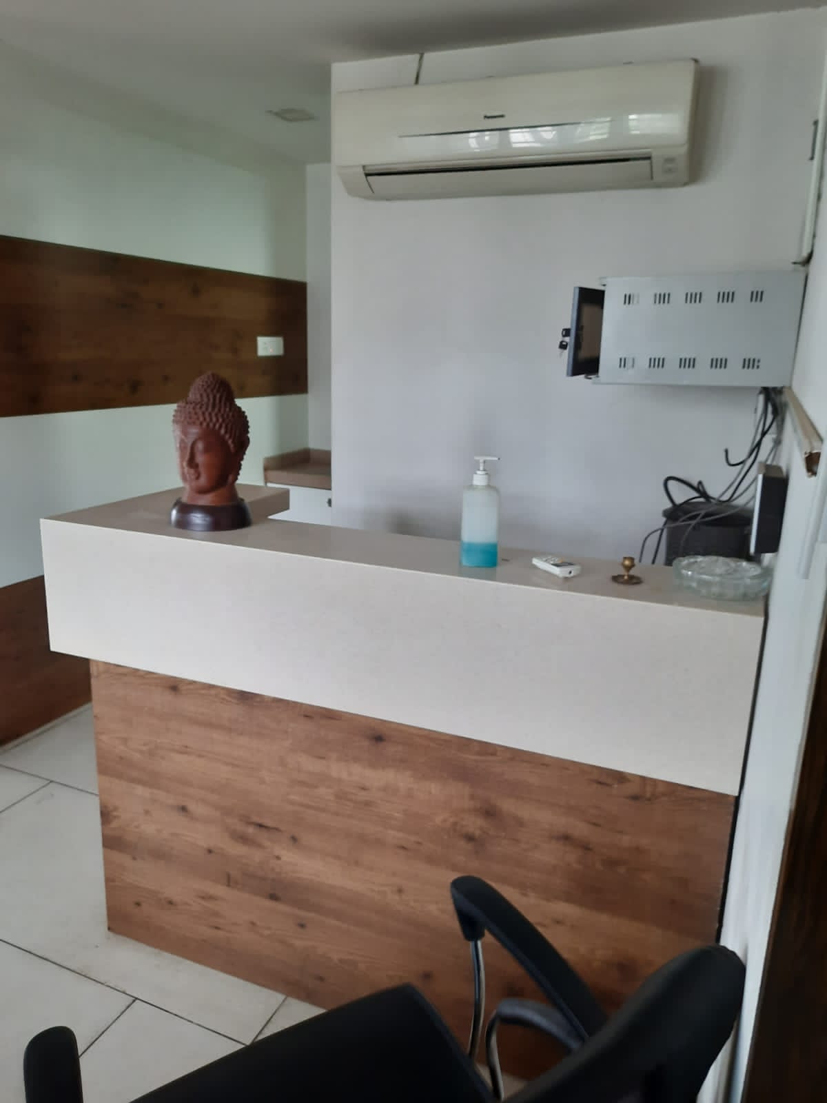 716 Sq. Ft. Commercial Office for Rent in Prahladnagar Ahmedabad - Media 12