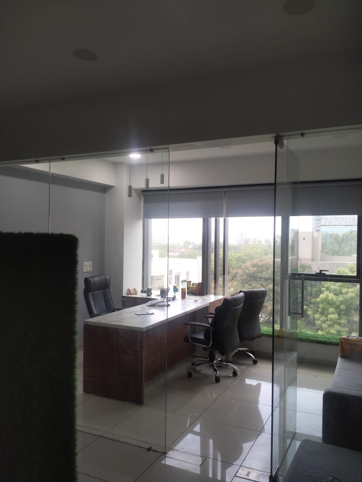705 Sq. Ft. Commercial Office for Rent in Thaltej Ahmedabad - Media 5
