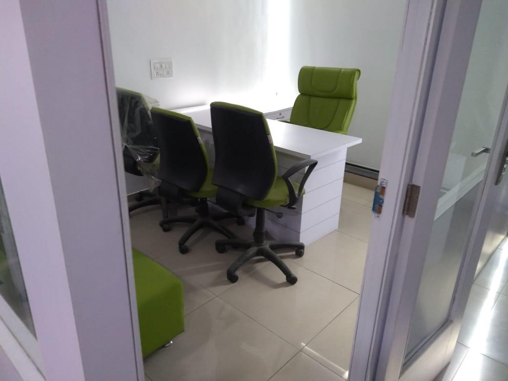 986 Sq. Ft. Commercial Office for Rent in Sindhu Bhavan Road Ahmedabad - Media 2
