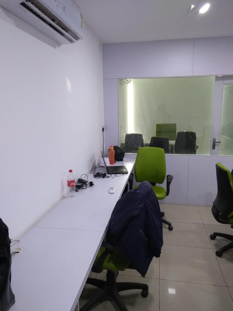 986 Sq. Ft. Commercial Office for Rent in Sindhu Bhavan Road Ahmedabad - Media 3