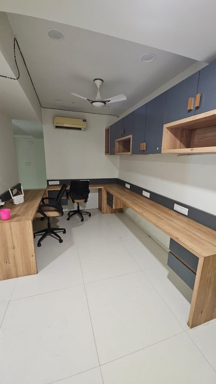 3000 Sq. Ft. Commercial Office for Rent in Thaltej Ahmedabad - Media 4