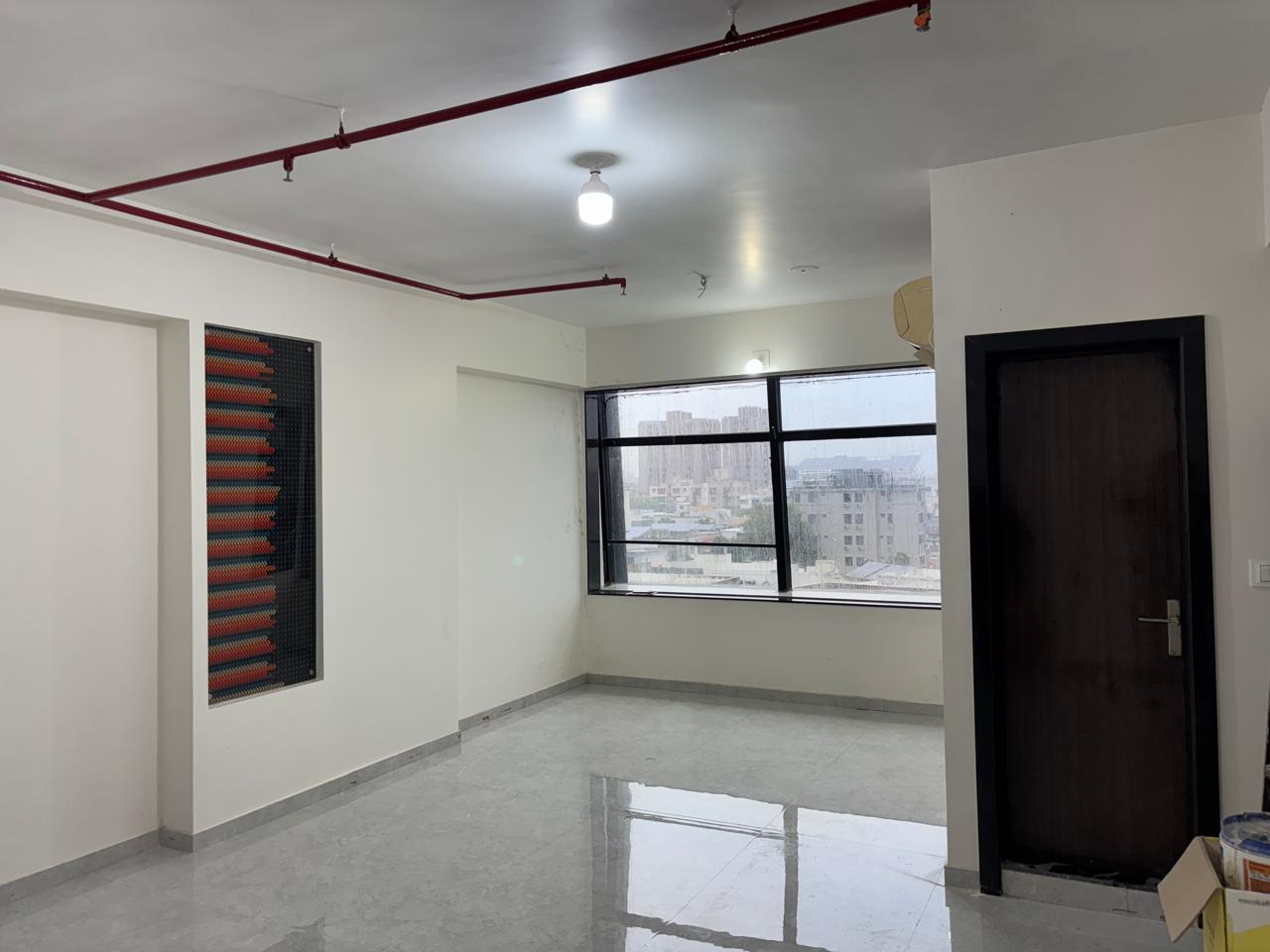 610 Sq. Ft. Commercial Office for Rent in Ellisbridge Ahmedabad - Media 7
