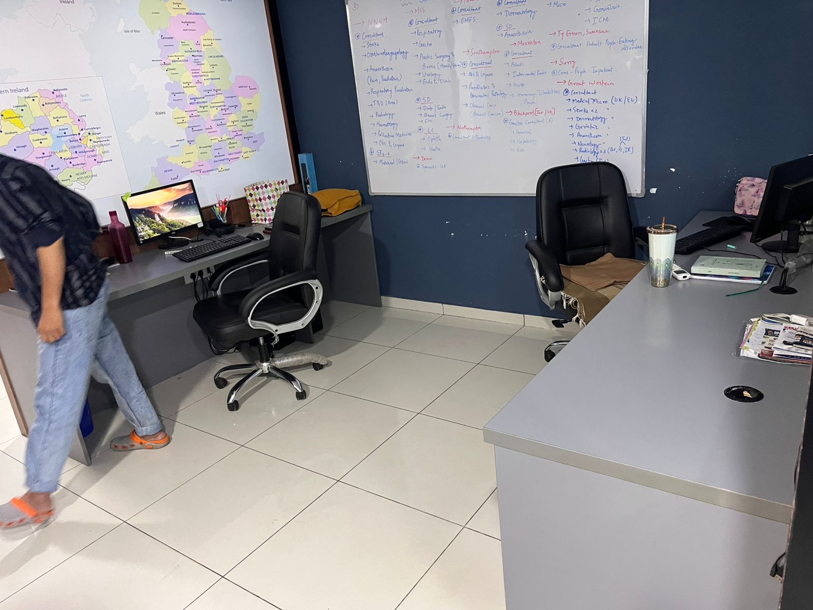 1170 Sq. Ft. Commercial Office for Rent in Shyamal Cross Road Ahmedabad - Media 2