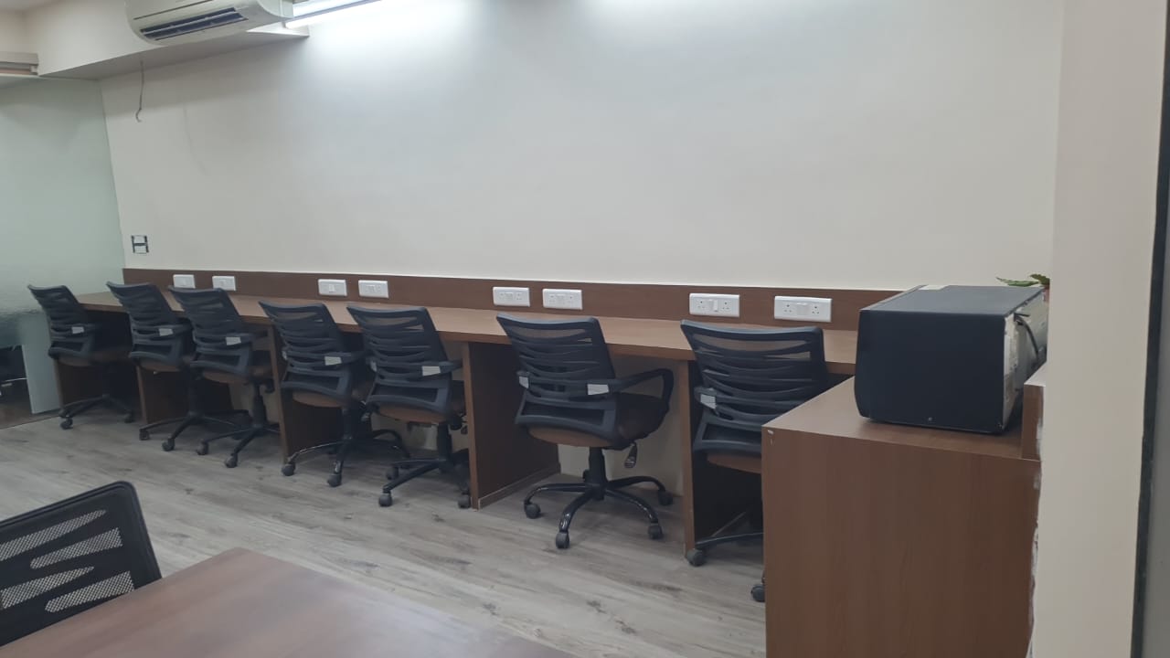 1258 Sq. Ft. Commercial Office for Rent in Sg Highway Ahmedabad - Media 6