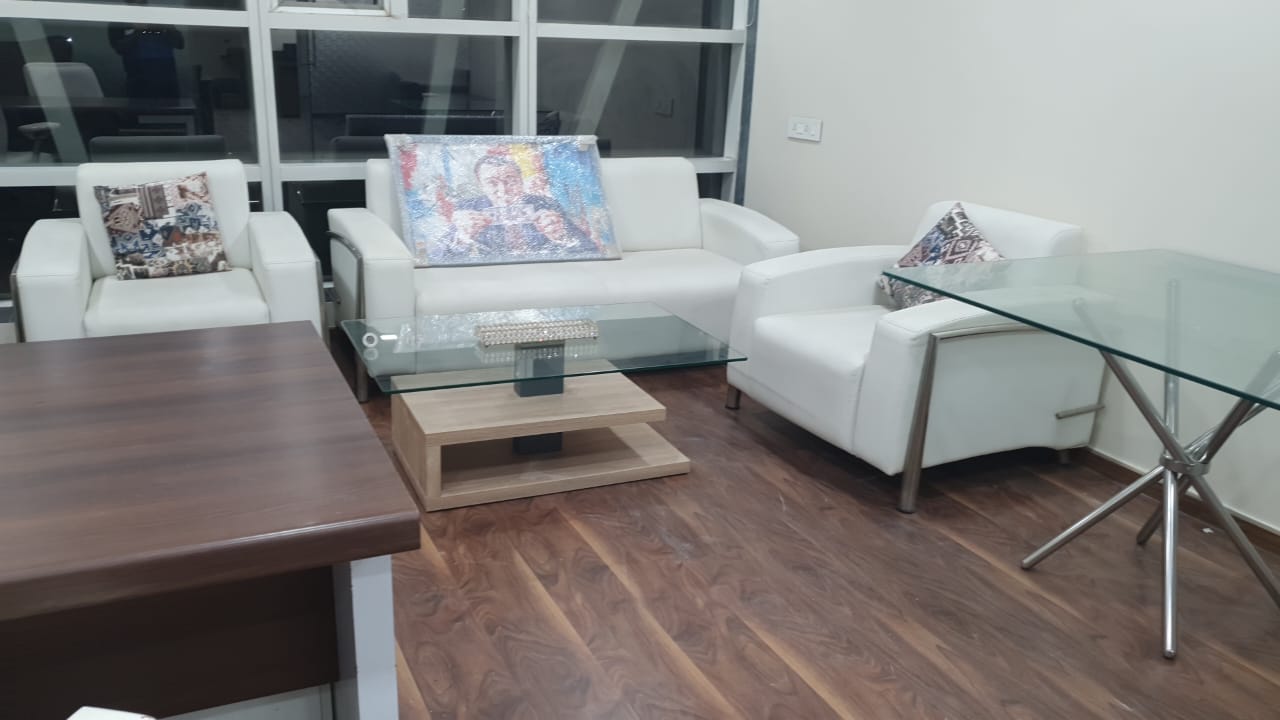 1258 Sq. Ft. Commercial Office for Rent in Sg Highway Ahmedabad - Media 3