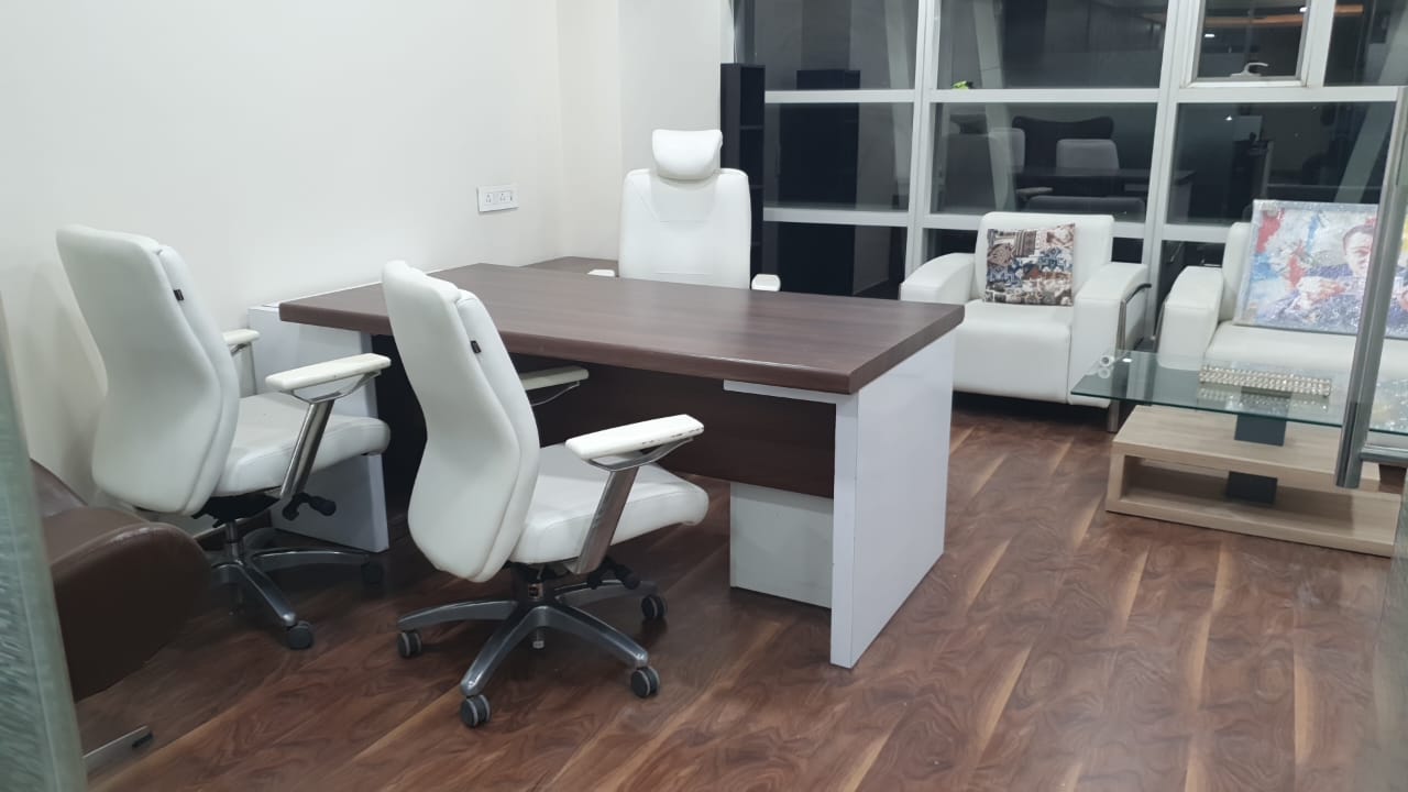 1258 Sq. Ft. Commercial Office for Rent in Sg Highway Ahmedabad - Media 2