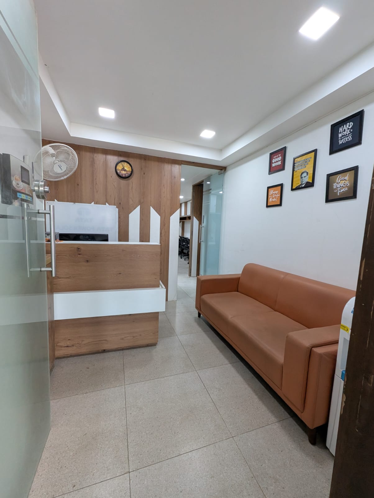 968 Sq. Ft. Commercial Office for Rent in Iscon Ambli Road Ahmedabad - Media 11