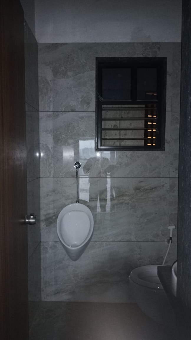 1429 Sq. Ft. Commercial Office for Rent in Sindhu Bhavan Road Ahmedabad - Media 4