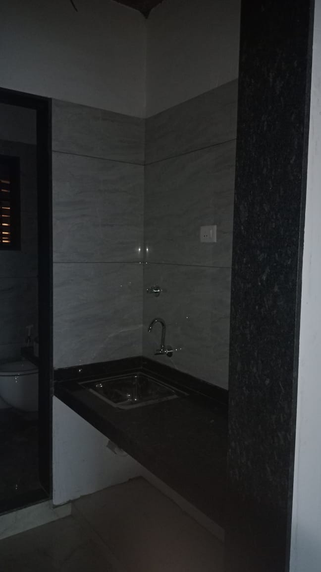 1429 Sq. Ft. Commercial Office for Rent in Sindhu Bhavan Road Ahmedabad - Media 3
