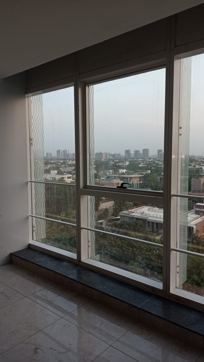 1429 Sq. Ft. Commercial Office for Rent in Sindhu Bhavan Road Ahmedabad - Media 12