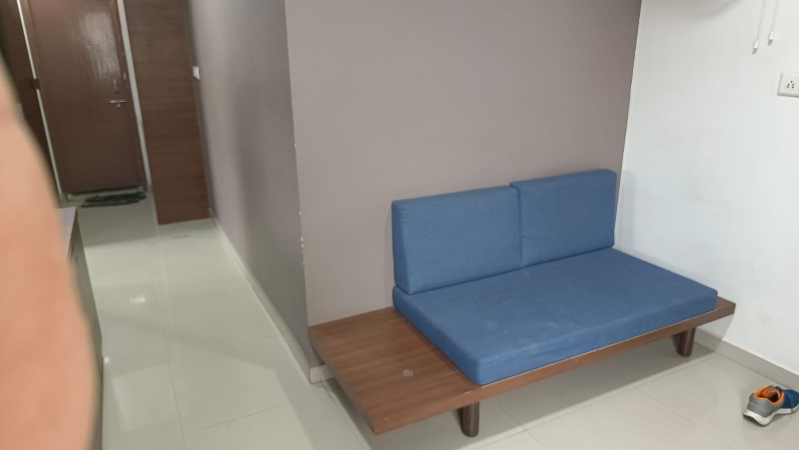 745 Sq. Ft. Commercial Office for Rent in Bodakdev Ahmedabad - Media 9