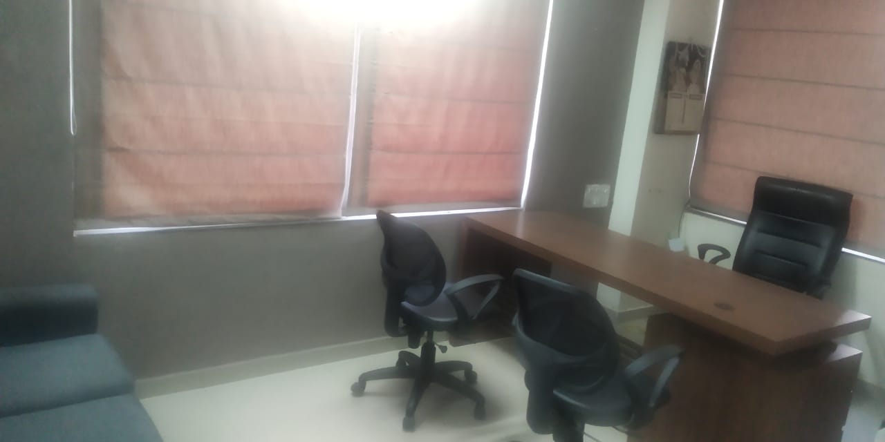 745 Sq. Ft. Commercial Office for Rent in Bodakdev Ahmedabad - Media 15