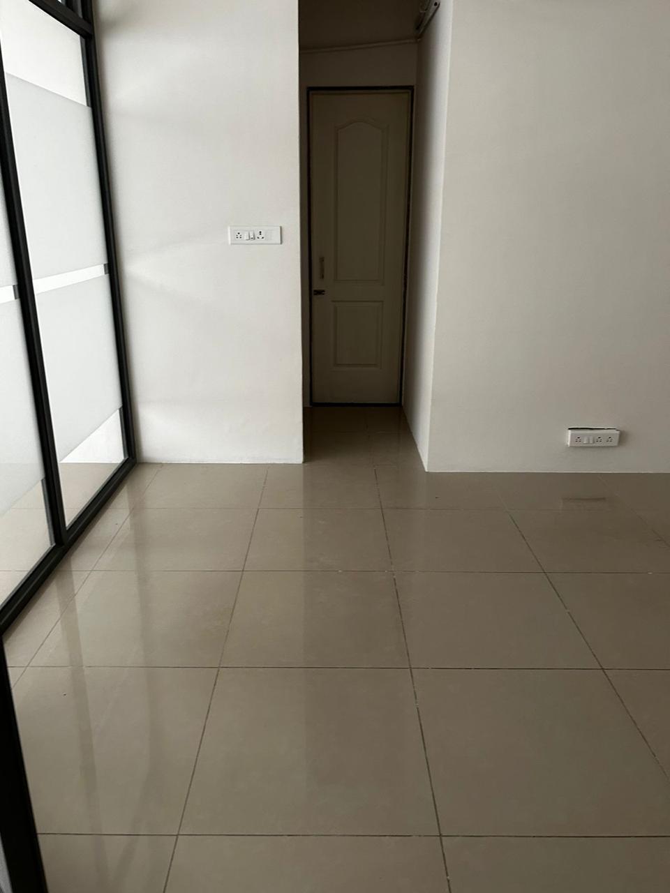 638 Sq. Ft. Commercial Office for Rent in Prahladnagar Ahmedabad - Media 4