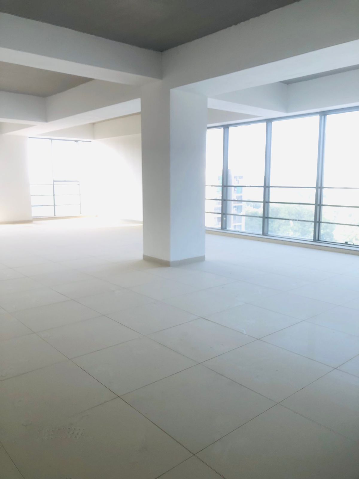1600 Sq. Ft. Commercial Office for Rent in Shilaj Ahmedabad - Media 4
