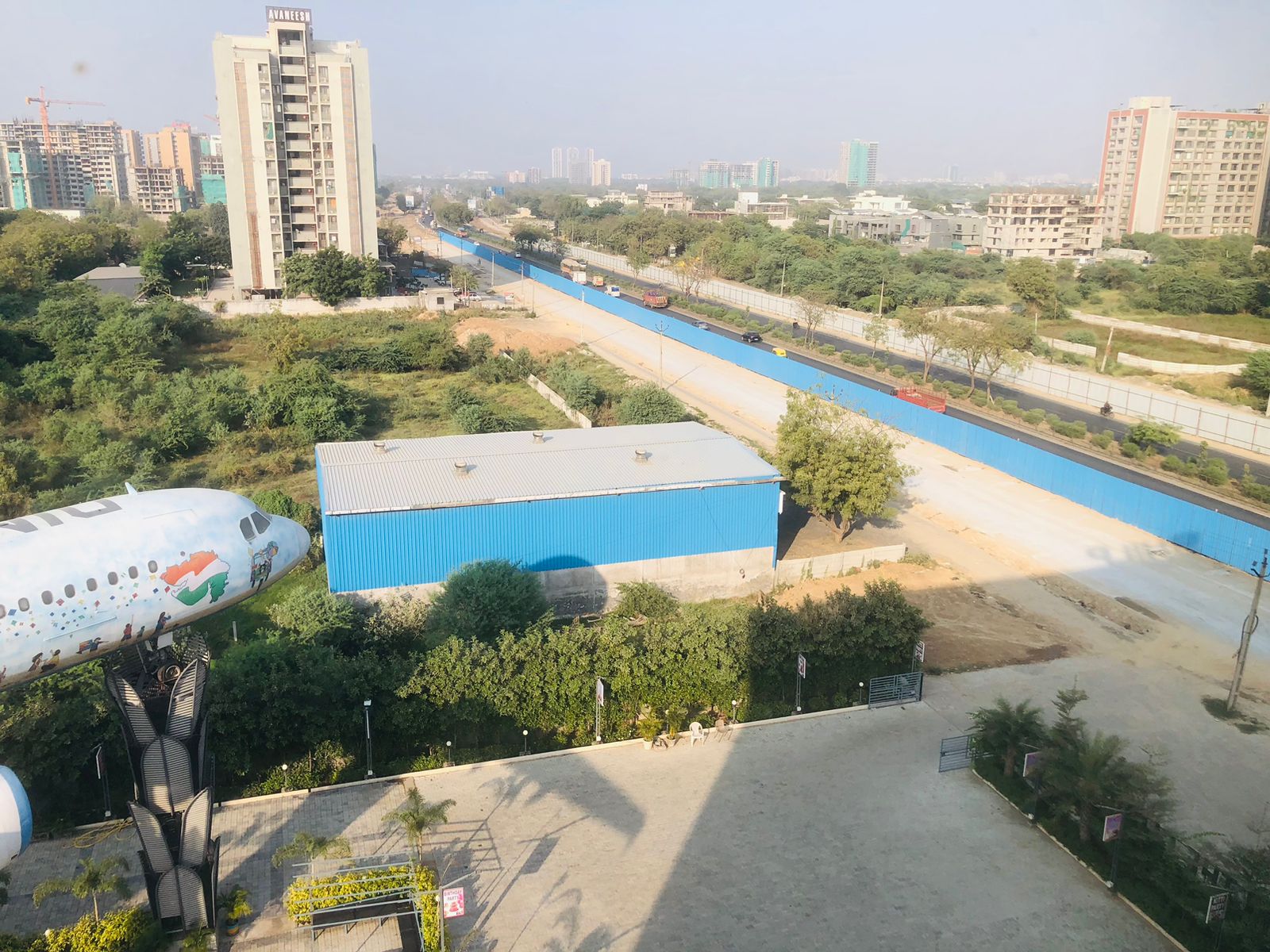 1600 Sq. Ft. Commercial Office for Rent in Shilaj Ahmedabad - Media 9