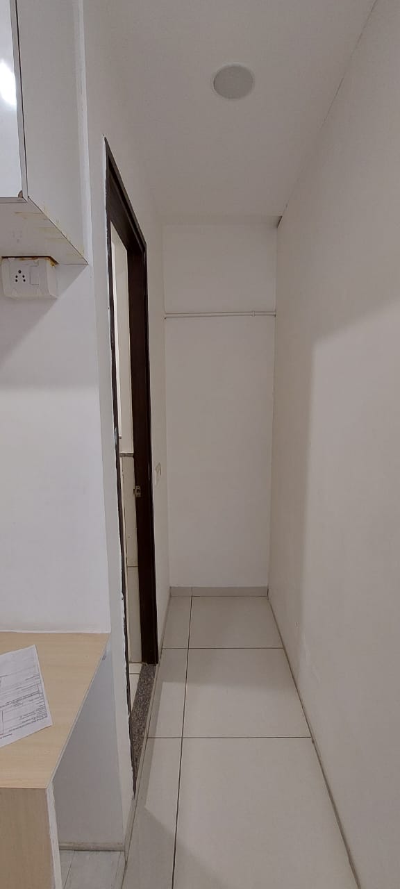 484 Sq. Ft. Commercial Office for Rent in Sg Highway Ahmedabad - Media 14