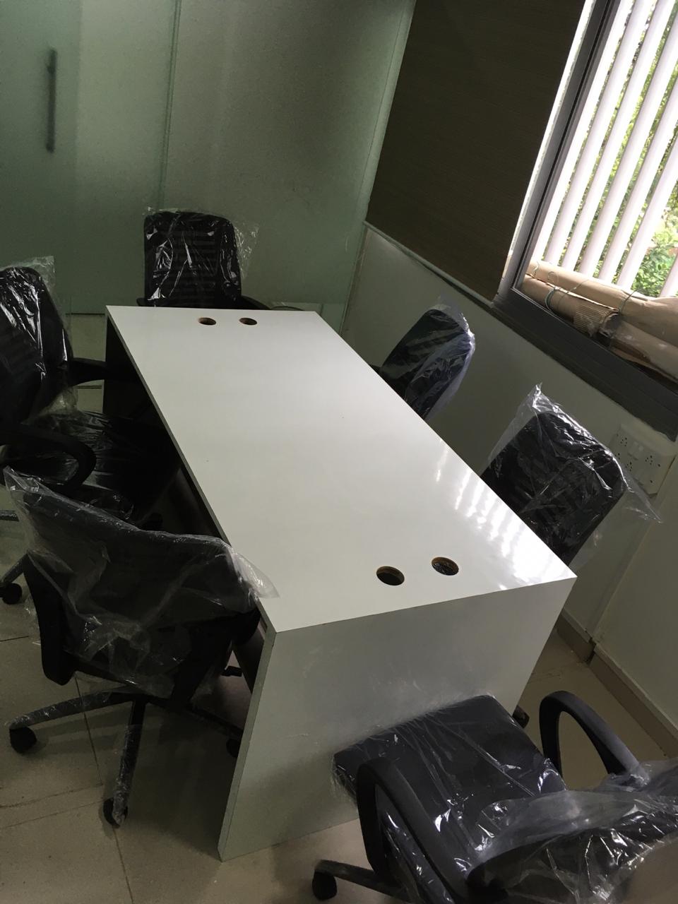 950 Sq. Ft. Commercial Office for Rent in Ashram Road Ahmedabad - Media 3