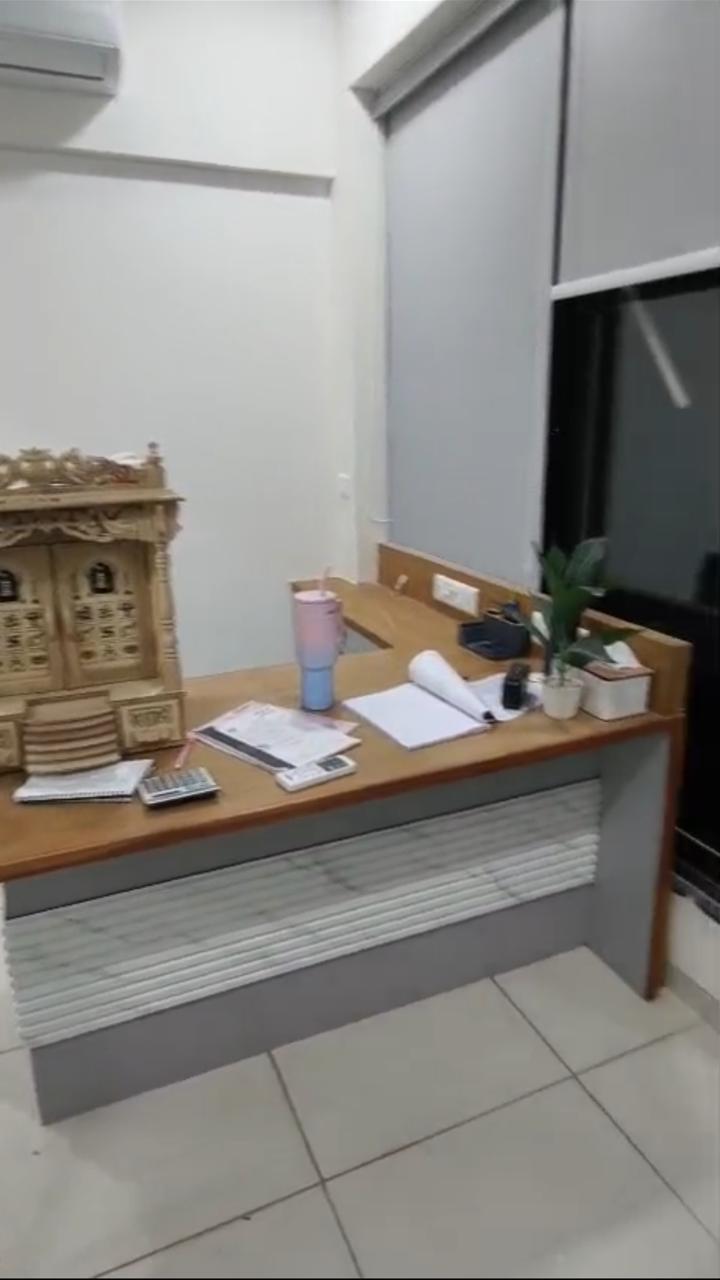 Office 658 Sq. Ft. Commercial Office for Rent in Gota Ahmedabad