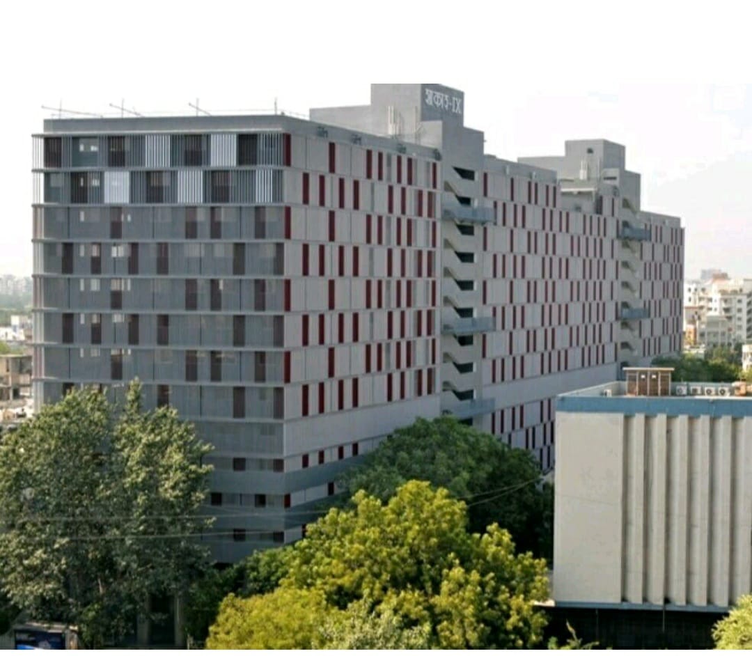 Office 950 Sq. Ft. Commercial Office for Rent in Ashram Road Ahmedabad - Media 7