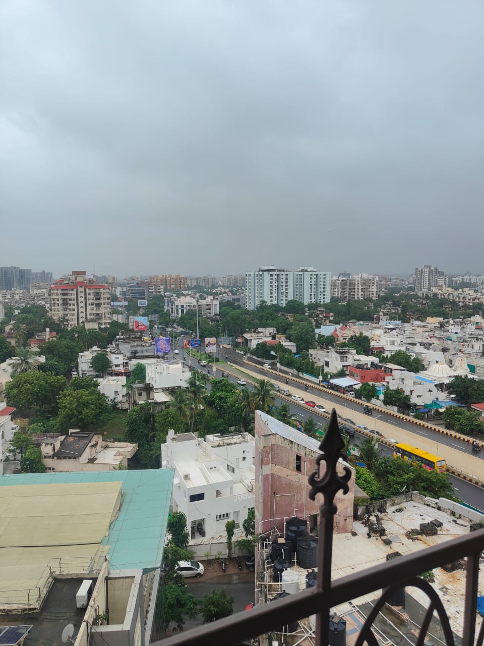Office 434 Sq. Ft. Commercial Office for Rent in Satellite Ahmedabad - Media 5