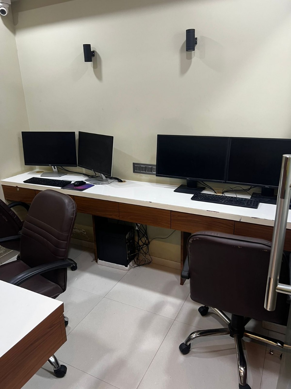 535 Sq. Ft. Commercial Office for Rent in Ambli Bopal Road Ahmedabad - Media 6